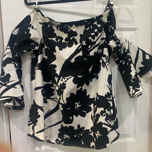 Black White Market off shoulder top - Picture 2 of 4